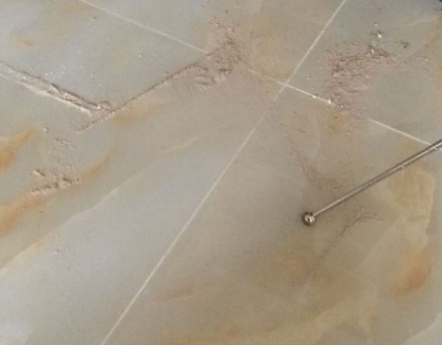南宁瓷砖空鼓维修公司分享粘合剂选择不当在瓷砖铺贴过程中可能导致以下问题